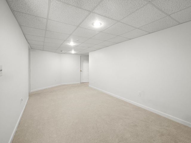 30 William Onthank Ln 30, Southborough, MA 01772
