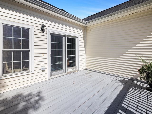30 William Onthank Ln 30, Southborough, MA 01772