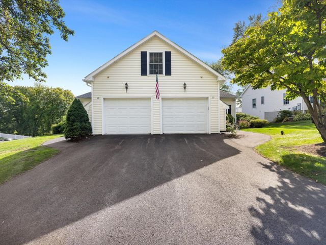30 William Onthank Ln 30, Southborough, MA 01772