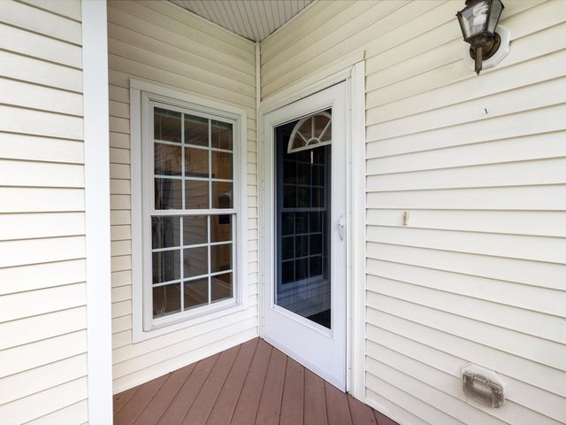 30 William Onthank Ln 30, Southborough, MA 01772