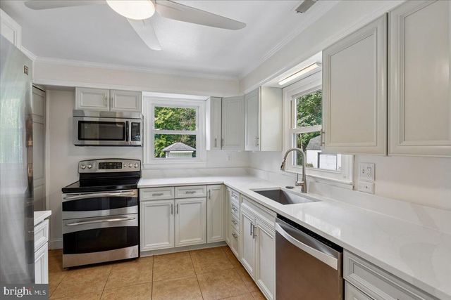 833 MEADOW RD, Severn, MD 21144