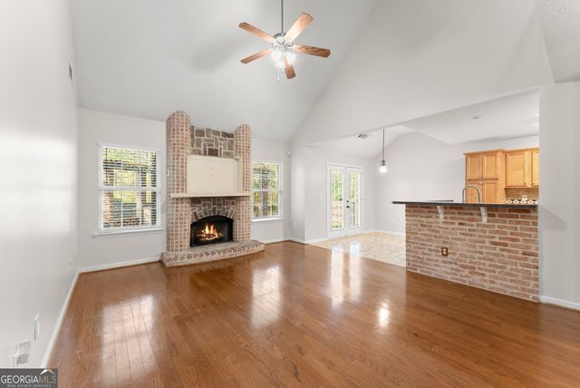 543 Windsong Lake Drive, Commerce, GA 30529