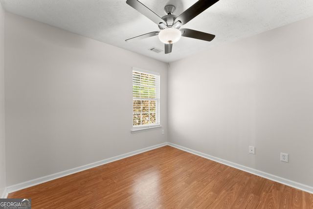 543 Windsong Lake Drive, Commerce, GA 30529