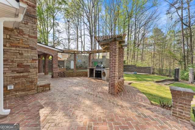 543 Windsong Lake Drive, Commerce, GA 30529