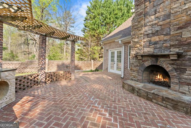 543 Windsong Lake Drive, Commerce, GA 30529