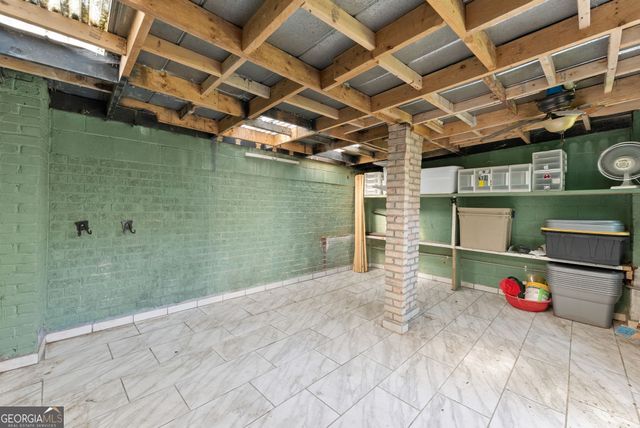 543 Windsong Lake Drive, Commerce, GA 30529