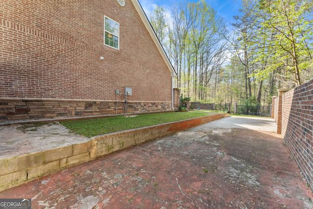 543 Windsong Lake Drive, Commerce, GA 30529