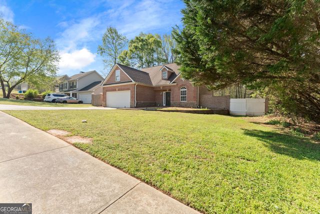 543 Windsong Lake Drive, Commerce, GA 30529