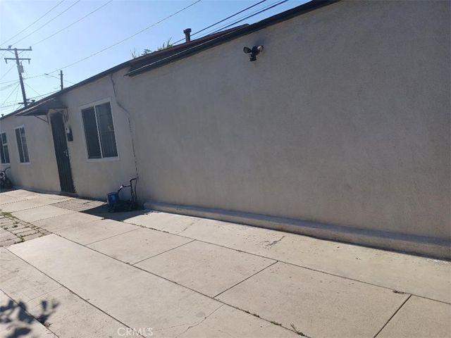 5517 Loma Vista, Maywood, CA 90270