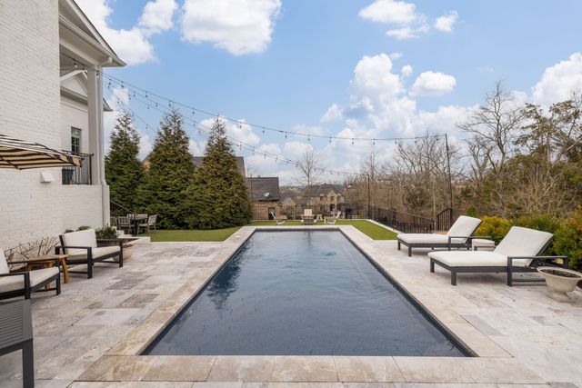 9242 Lehigh Dr, Brentwood, TN 37027