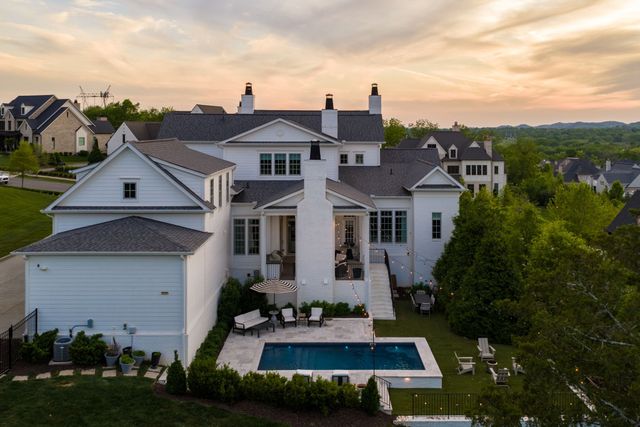 9242 Lehigh Dr, Brentwood, TN 37027