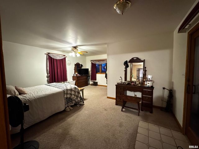 423 W ADAMS Street, Rushville, IL 62681