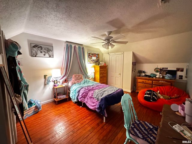 423 W ADAMS Street, Rushville, IL 62681