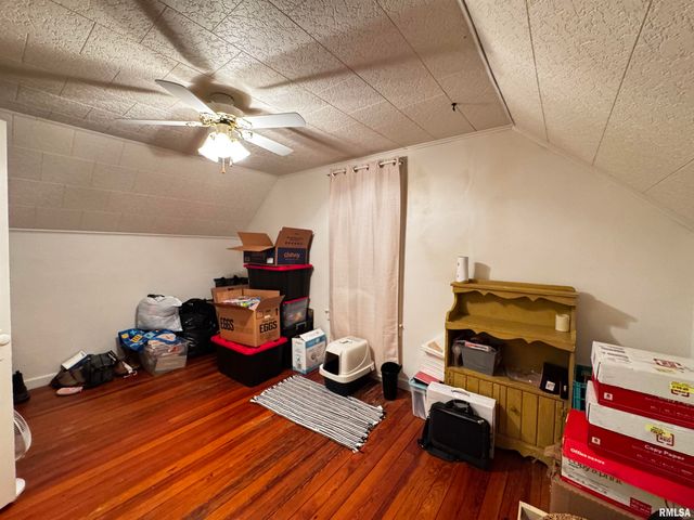 423 W ADAMS Street, Rushville, IL 62681