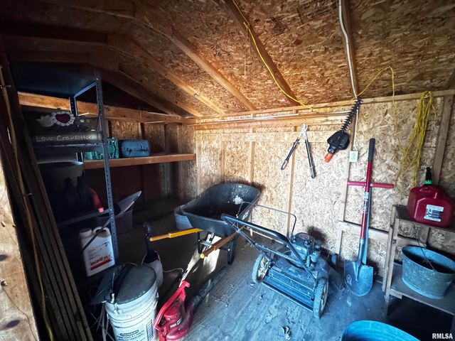 423 W ADAMS Street, Rushville, IL 62681