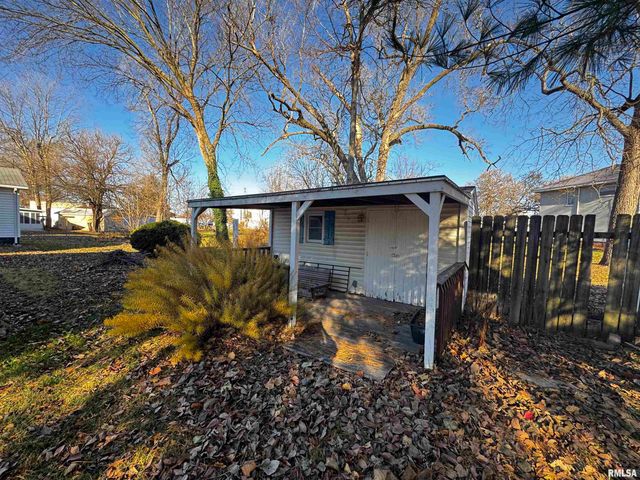 423 W ADAMS Street, Rushville, IL 62681