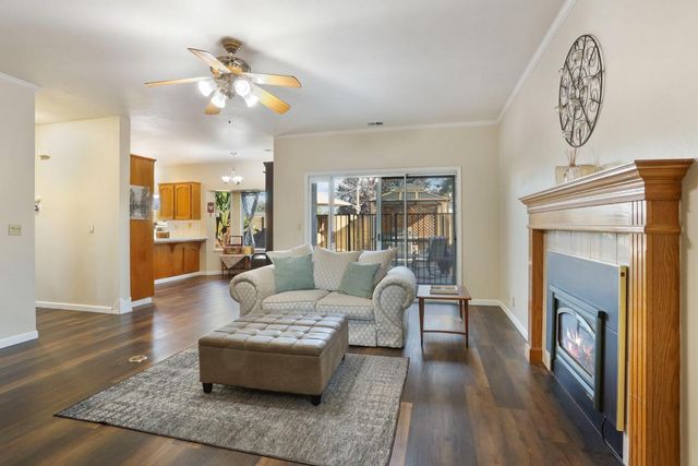 1122 Zumstein Ct, Ripon, CA 95366