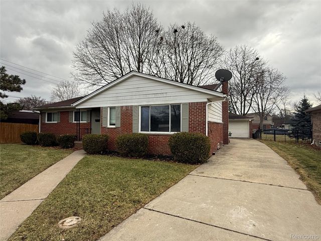 2501 King Road, Trenton, MI 48183