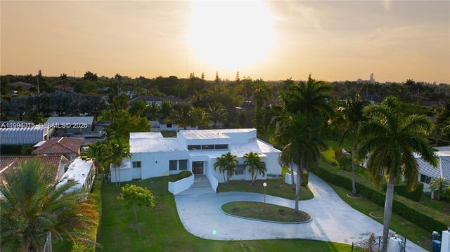 290 NW 125th Ave, Miami, FL 33182