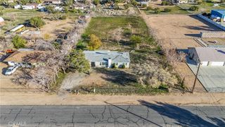 9047 10th Ave, Hesperia, CA 92345