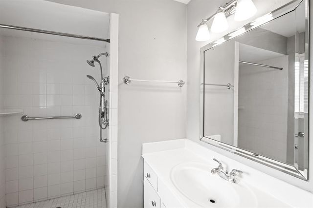 7722 Dillon Street, Houston, TX 77061