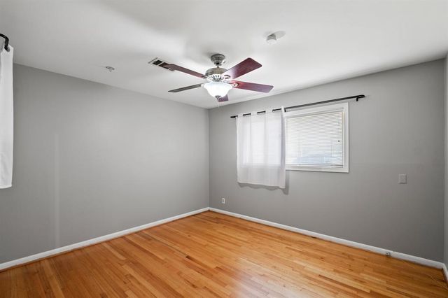 7722 Dillon Street, Houston, TX 77061