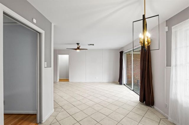 7722 Dillon Street, Houston, TX 77061
