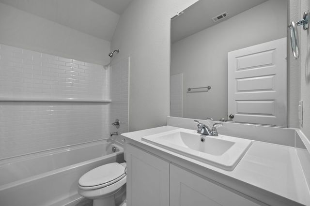 552 Ridgewood Drive, Van Alstyne, TX 75495