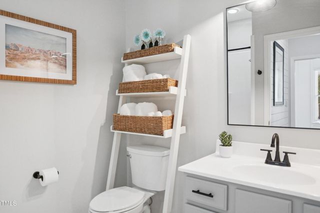 105 Fountain Ridge Place, Holly Springs, NC 27540