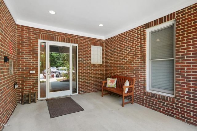 105 Fountain Ridge Place, Holly Springs, NC 27540