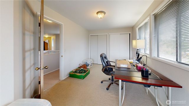 627 N Waugh Road, Mount Vernon, WA 98273