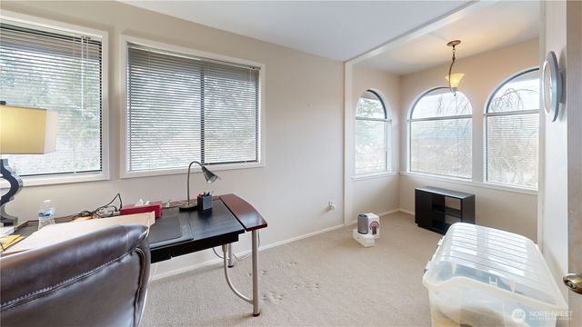 627 N Waugh Road, Mount Vernon, WA 98273