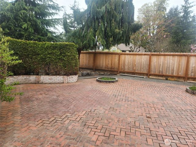 627 N Waugh Road, Mount Vernon, WA 98273