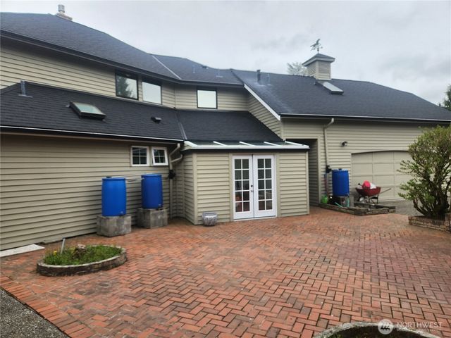 627 N Waugh Road, Mount Vernon, WA 98273