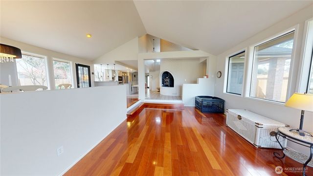 627 N Waugh Road, Mount Vernon, WA 98273