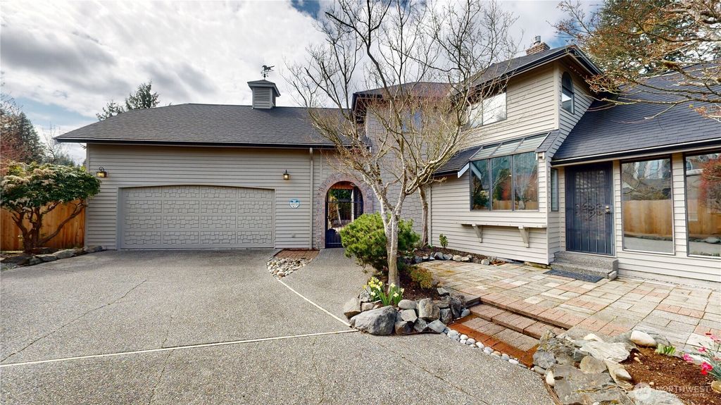 627 N Waugh Road, Mount Vernon, WA 98273