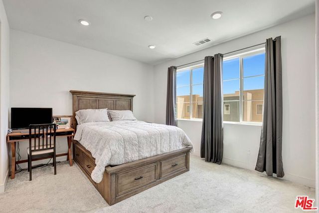 27408 Horizon View Lane, Valencia, CA 91381