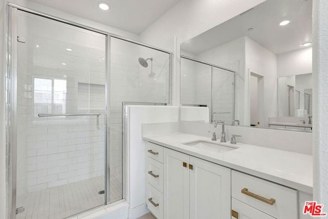 27408 Horizon View Lane, Valencia, CA 91381