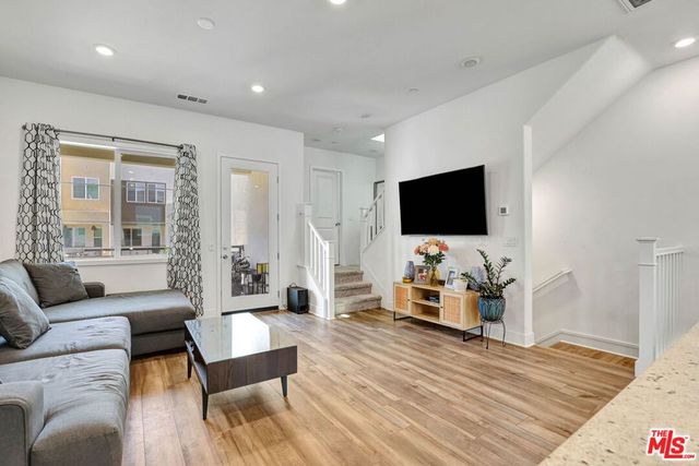 27408 Horizon View Lane, Valencia, CA 91381