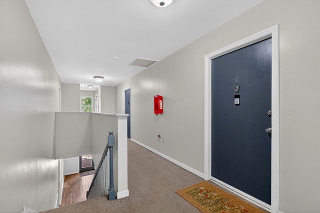 1402 Camp Road Apt 9g, Charleston, SC 29412
