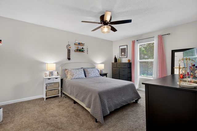 1402 Camp Road Apt 9g, Charleston, SC 29412