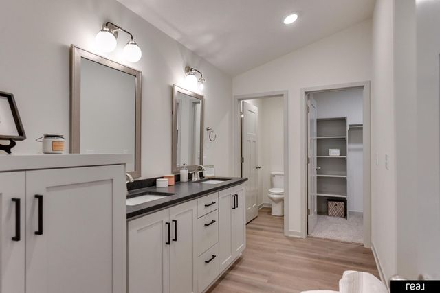 5413 N 191st Street, Elkhorn, NE 68022