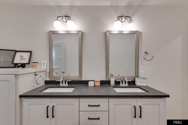 5413 N 191st Street, Elkhorn, NE 68022