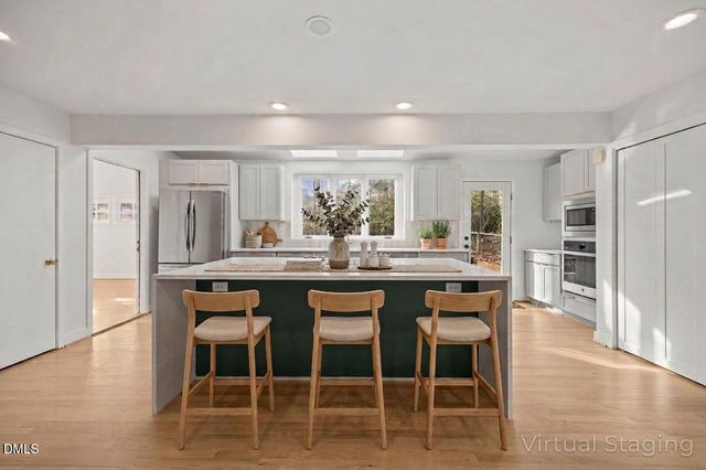 105 Oakstone Drive, Chapel Hill, NC 27514