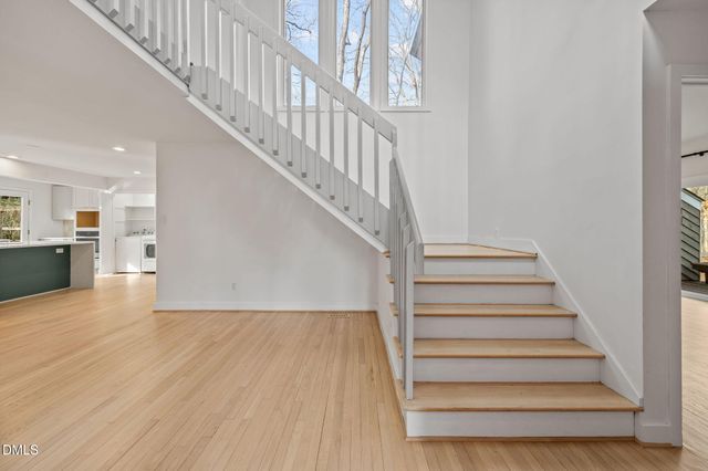 105 Oakstone Drive, Chapel Hill, NC 27514