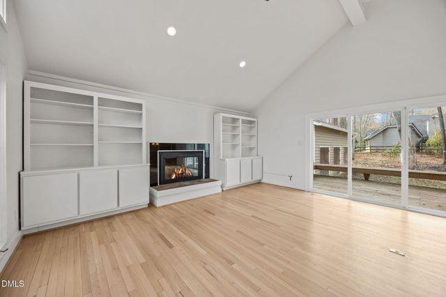 105 Oakstone Drive, Chapel Hill, NC 27514