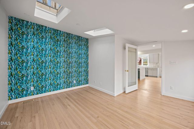 105 Oakstone Drive, Chapel Hill, NC 27514