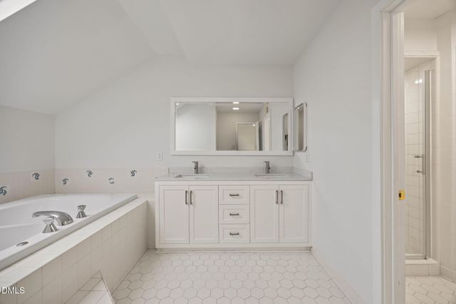 105 Oakstone Drive, Chapel Hill, NC 27514