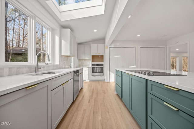 105 Oakstone Drive, Chapel Hill, NC 27514