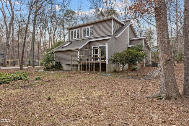 105 Oakstone Drive, Chapel Hill, NC 27514